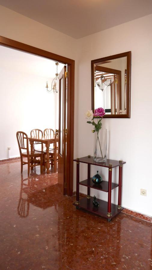 Casa Soleada en Calle Tranquila Sevilla Exterior foto